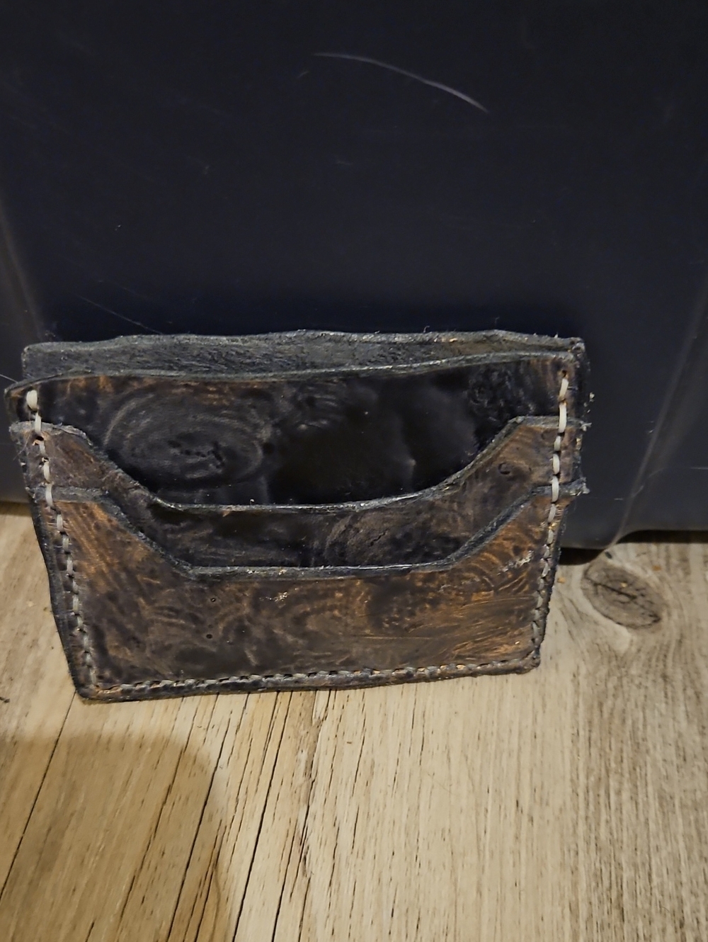 Handcrafted Brown Leather Crossbody Bag with Turquoise Art Detail - Picture 5 of 5